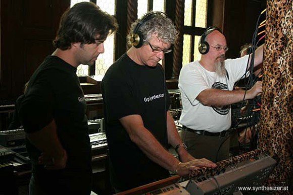 Vito, Paolo und Enrico am Minimoog bzw. Synthesizers.com System