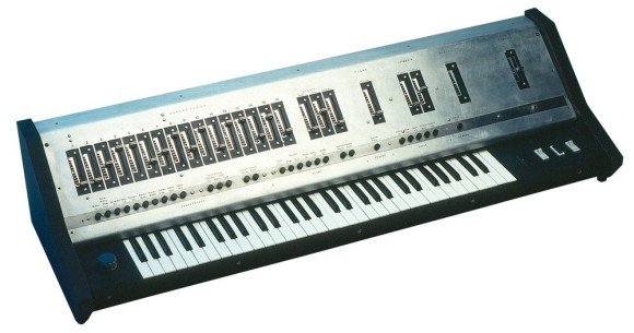 Der Behringer UB-1 Synthesizer von 1977 (Prototyp)