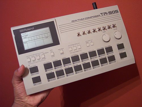 使い勝手の良い Roland rhythm composer TR-505 | www.takalamtech.com