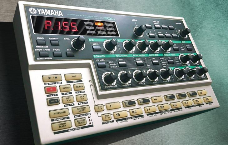 vintage-fm-synthesizer-yamaha-dx-200