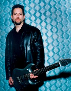 -- Dream Theaters Saitenhexer John Petrucci --