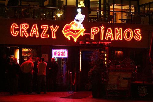 Das Crazy Pianos