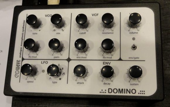 Domino - kompakter und preiswerter Analogsynthesizer