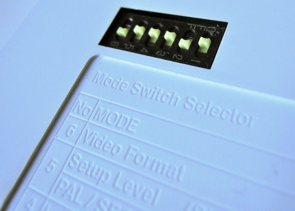 Grundeinstellung: DIP-Switches an der Unterseite