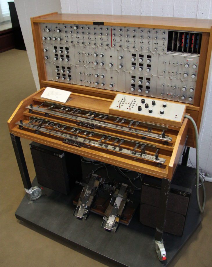 Geschichte der elektronischen Musik: 1900-1970