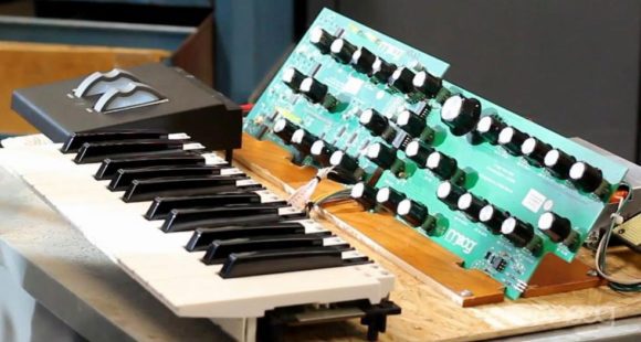 Der Prototyp des neuen Moog Synthesizers - es fehlt noch das Drumherum