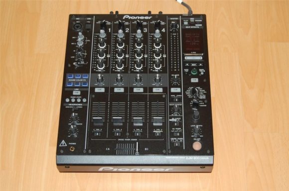 Pioneer - DJM 900 Nexus