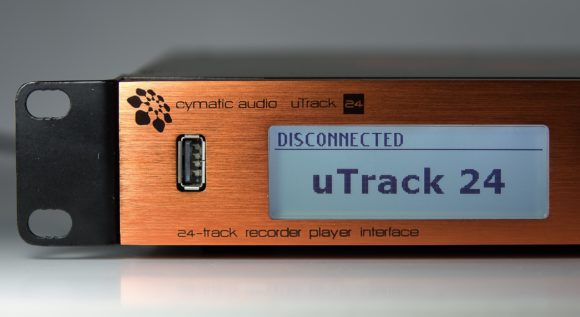 uTrack24 - Display und USB-Port
