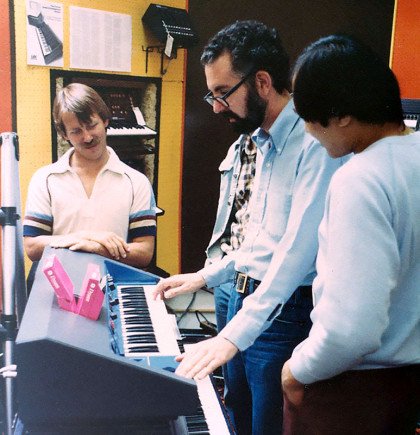 Dave (left) and Marco Alpert at the Emulator I (approx. 1982)