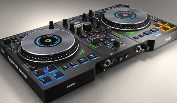 Der neue Hercules DJ Control Jogvision bietet viel Kontrolle mit kompaktem Maß.