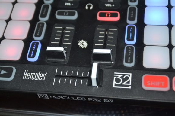 Hercules P32 DJ-Controller Fader