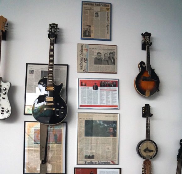 An der Studiowand: Auszeichnungen, Gitarren und Presse