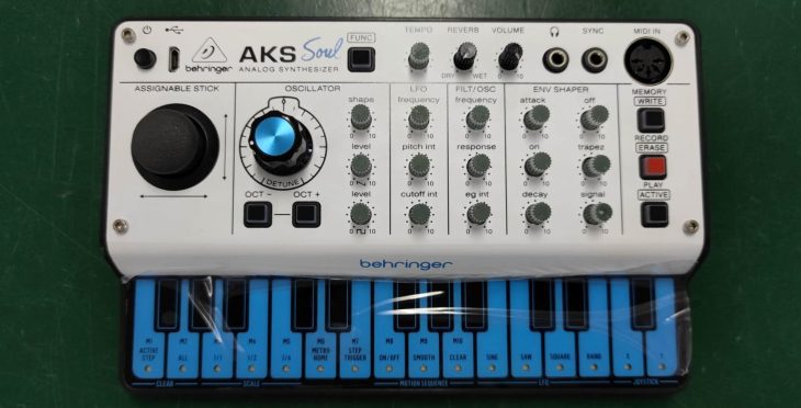 behringer aks mini synthesizer prototype