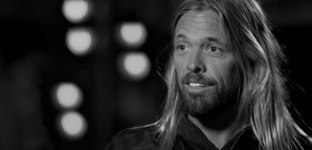 Foo Fighters Schlagzeuger Taylor Hawkins verstorben