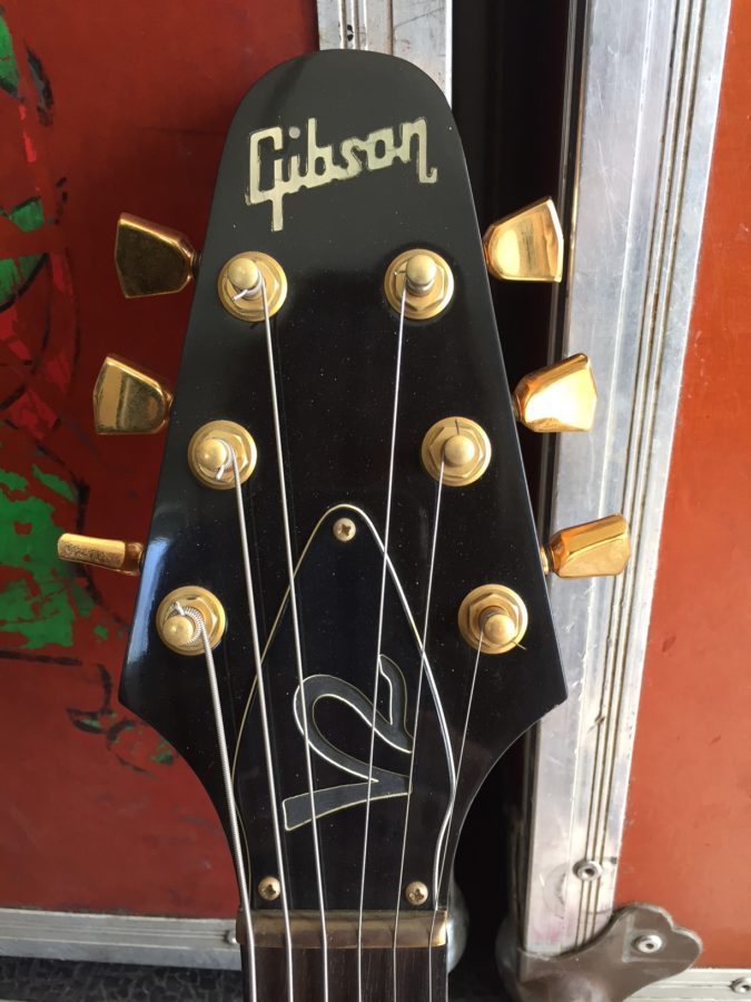 Gibson Flying V V2 Kopfplatte