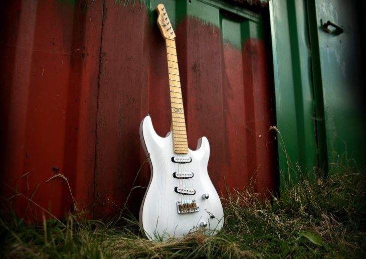 Chapman Guitars ML1 Pro Traditional White Dove