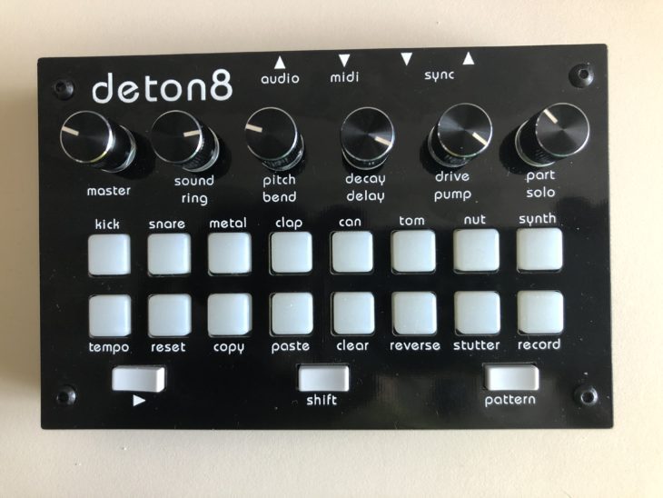 Twisted Electrons deton8 