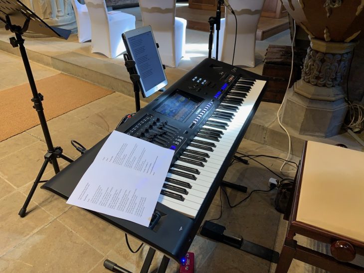 Tablet-Halterung iPad Keyboard Noten Bühne Musiker