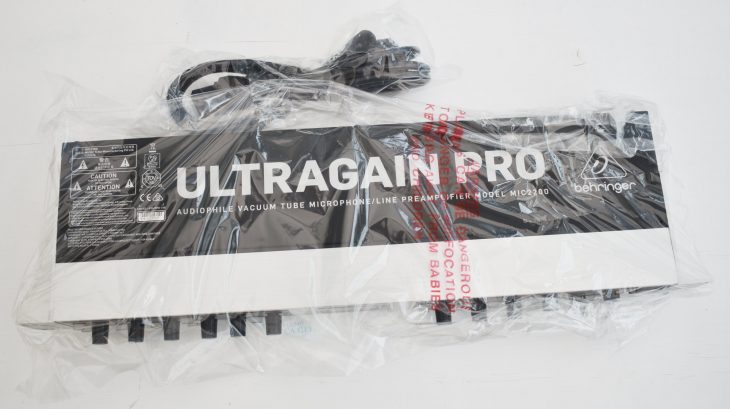 Behringer Ultragain Pro Mic 2200 V2