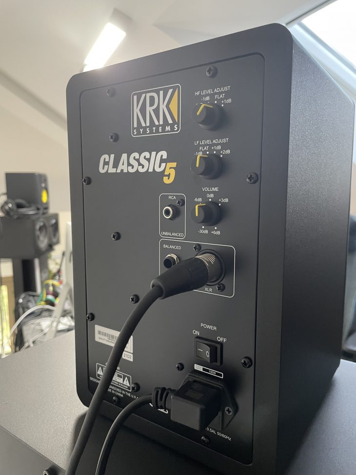 KRK_Classic5_studio back