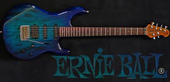 Test: ERNIE BALL MUSIC MAN L3 HSS Neptune Blue Limited Edition,  E-Gitarre