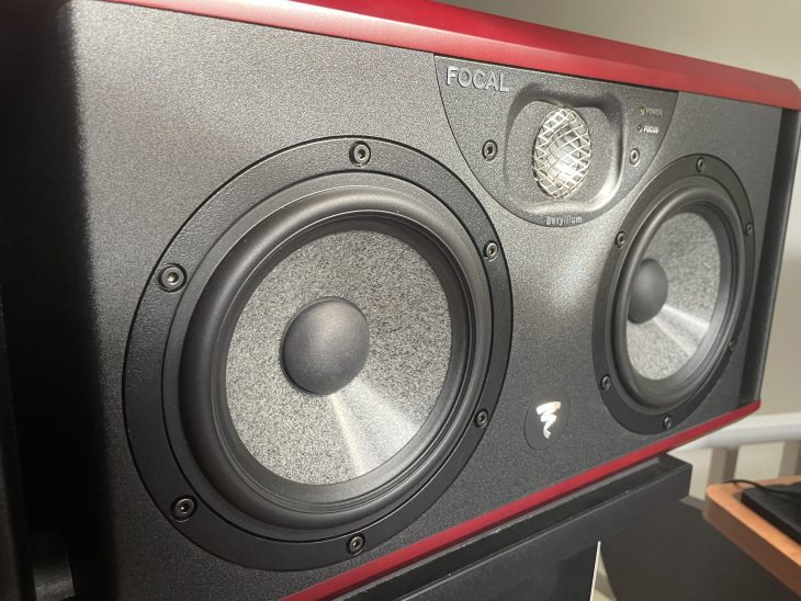 Focal_Twin6_front