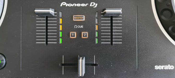 Pioneer DJ DDJ-REV1 DJ-Controller