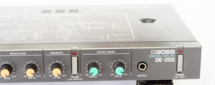 Boss DE-200 Digital Delay - output mixer