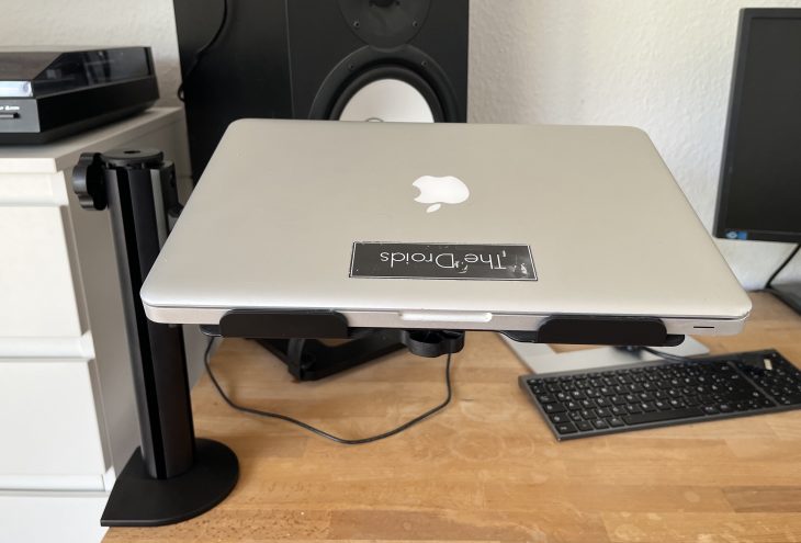 Millenium Lapotp-Arm MacBook