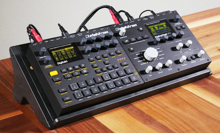 Ultimate MDS-100 Herstellerbild mit zwei Geräten im Studio