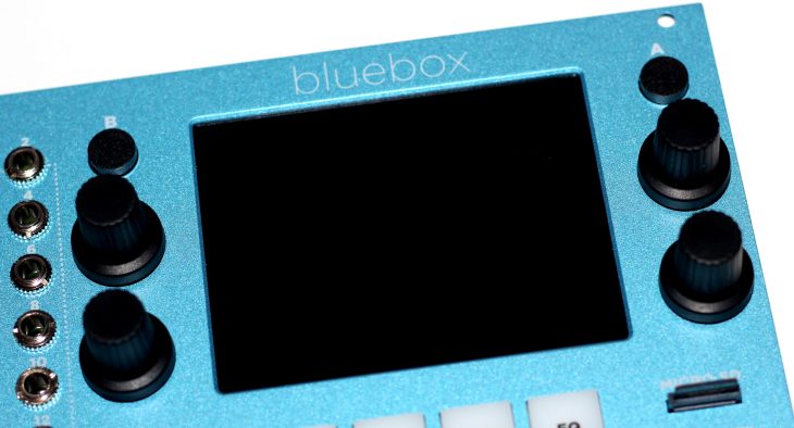 1010music Bluebox Eurorack Userbild Display Schalter A und B