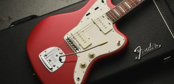 Test: Fender AV II 66 JAZZMASTER RW DKR, E-Gitarre
