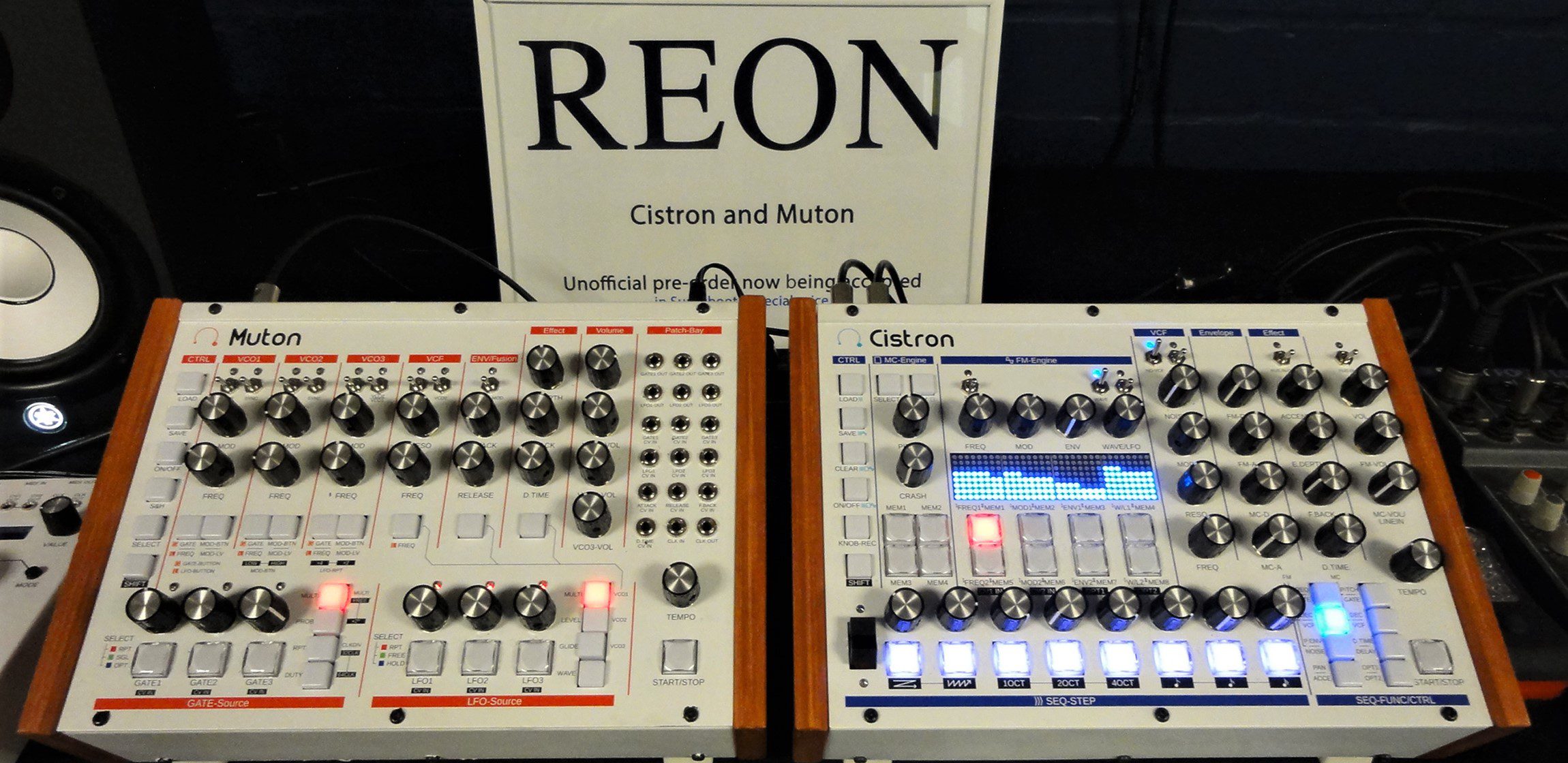 Superbooth 23: Reon Muton, semi-modular Synthesizer & Cistron, FM