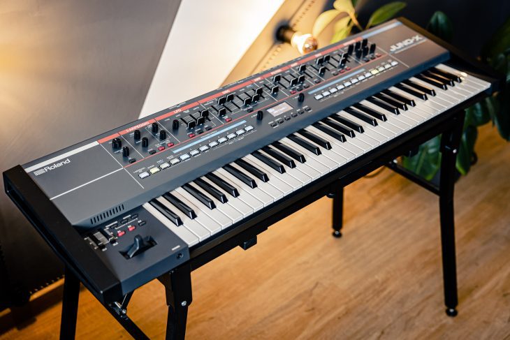 Test: Roland Juno-X, Synthesizer 