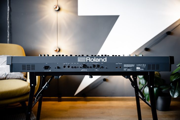 Test: Roland Juno-X, Synthesizer 