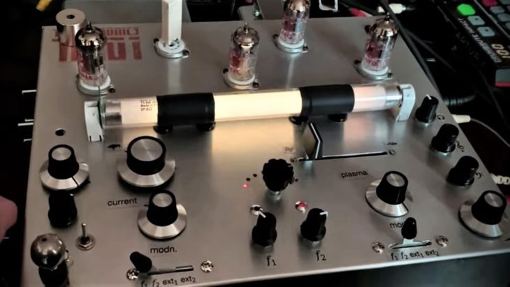 telmatronics groovetube plasma synthesizer