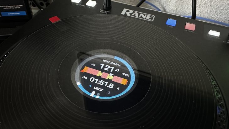 Test RANE FOUR, 4-Deck Controller für Serato DJ