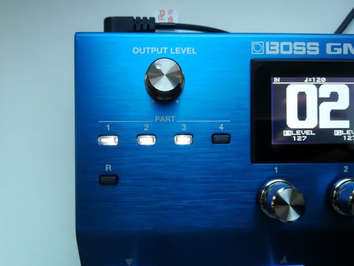 Guitarsynthesizer, Boss GM-800 Effektpedal