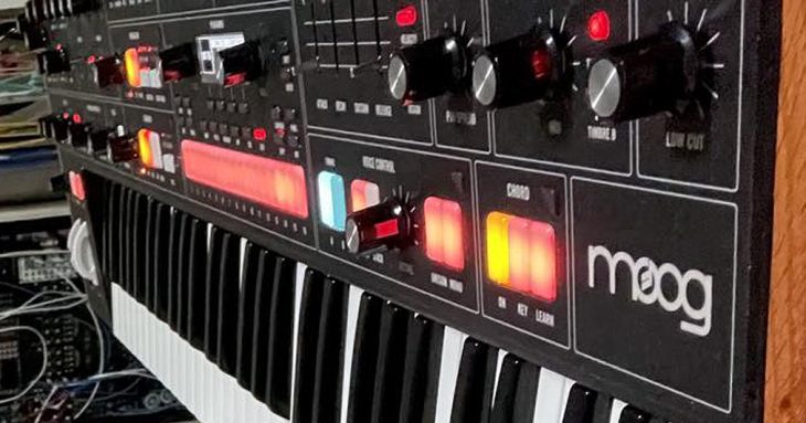 moog synthesizer slant