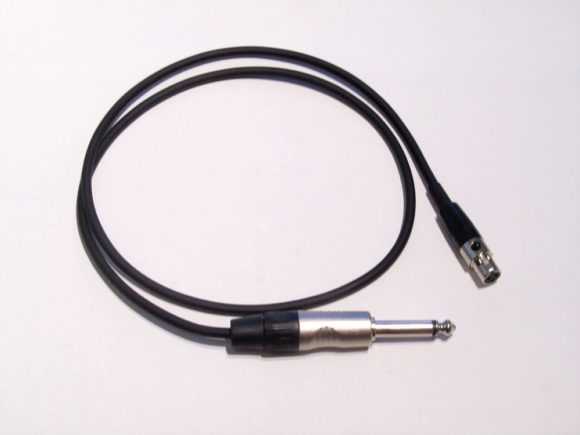 Das Kabel mit Mini-XLR und Klinke