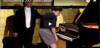 Fun: Der strengste Klavierlehrer der Welt